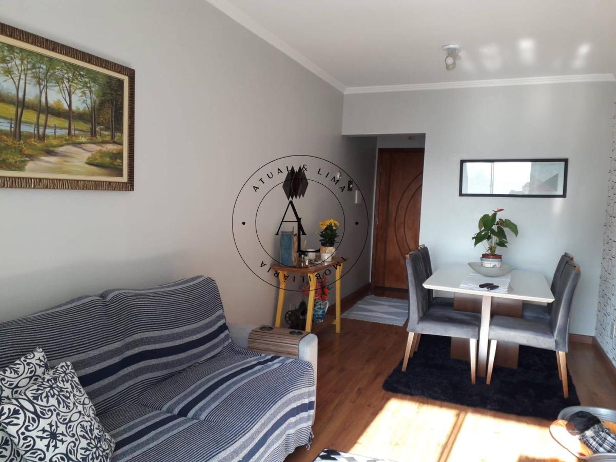 Apartamento à venda com 2 quartos, 70m² - Foto 1