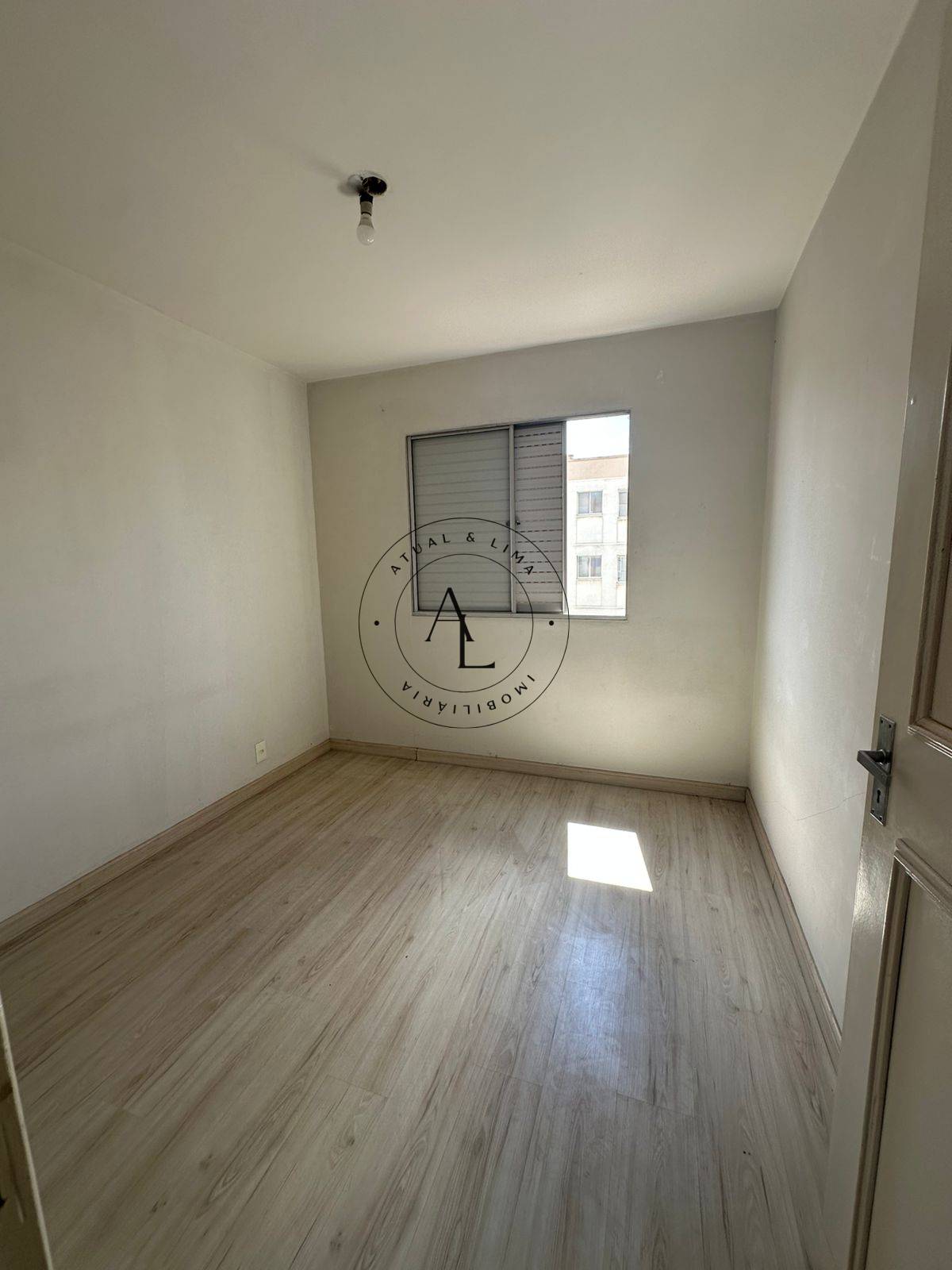 Apartamento à venda com 3 quartos, 80m² - Foto 4