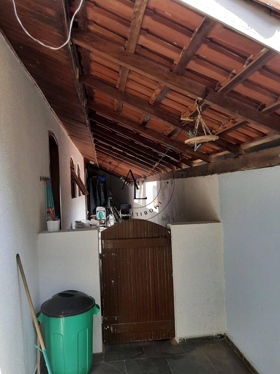 Casa à venda com 8 quartos, 408m² - Foto 8